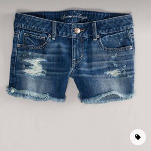 ❌sold❌American eagle jean shorts 12